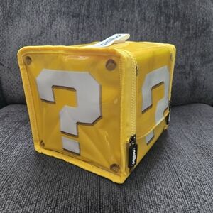 Nintendo Amiibo Mario Question Block Box Carrying Case - Power A 2014